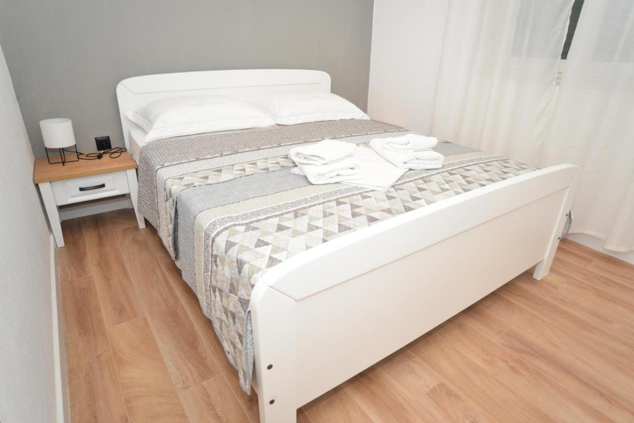 Apartment Ante Biograd Na Moru Exterior photo